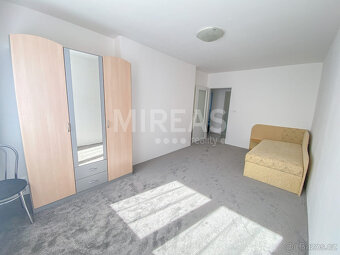 Milovice, pronájem bytu 2 + 1, 48 m2 s balkónem 2 m2 a sklep - 7