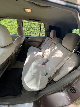 HYUNDAI SANTA FE - 7