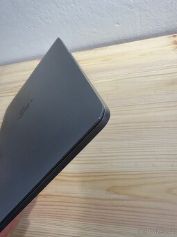 Apple MacBook Pro 13” 2017 256GB Intel Core i5 8GB RAM - 7