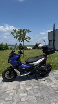 APRILIA SR GT 125 - 7