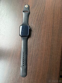 Apple Watch Series 7 45mm Cellular Temně inkoustový hliník - 7