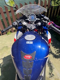 Honda cbr 250r - 7