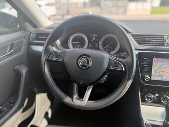 Škoda Superb 3 COMBI 2.0tdi 110kw DSG LED 1.MAJ VELKÝ SERVIS - 7