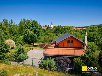 Dům s pěknou zahradou na okraji obce - 7