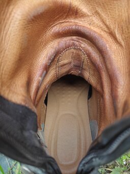 Vysoké jezdecké boty z italské kůže na širší lýtko - 7