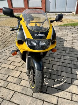 Suzuki GSX-R 600 ,ČR nová, první majitel 49.000km - 7