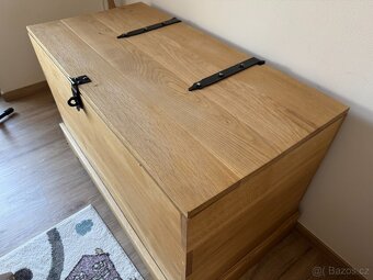 Velká dubová truhla - 7