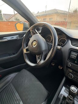 Škoda Octavia RS 2,0 TDI - 7
