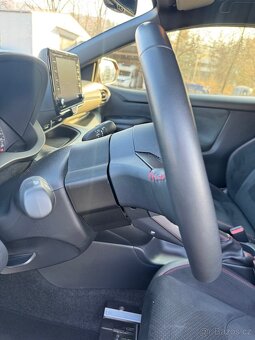 Yaris GR - 7