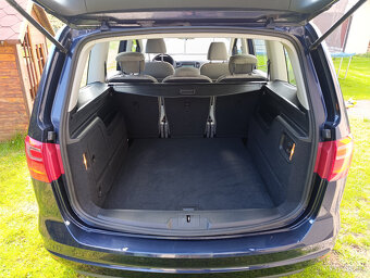 SEAT Alhambra 2.0 TDI, 6-st manuál, tažné, 2 sady kol - 7