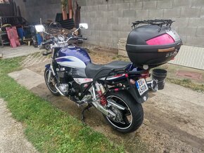 Suzuki Gsx 1400 - 7