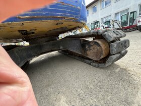 Komatsu PC138-10 15 tun Pásové rypadlo - bagr - 7