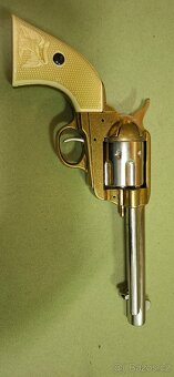 Puška winchester,colt,křesadlovka - 7