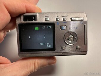 Pentax Optio - 7