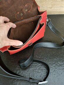 Dámská kožená kabelka - 7