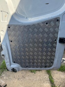 Hliníková vestavba včetně dřevěné podlahy na Sprinter - 7