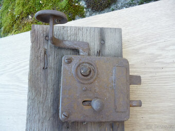 Staré krabicové zámky s klikami - 7