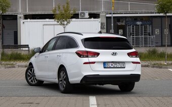 Hyundai i30 CW 1.6 CRDi 136 Family - 7