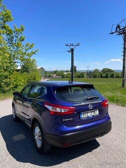 Nissan Qashqai 1.2 benzín - 7