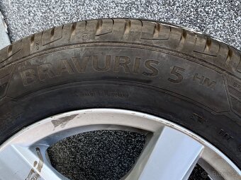 Letní pneu Barum Bravuris 185/65 R15 + disky - 7