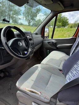 Prodám VW crafter 2.5tdi 80kw 6mist nové rozvody oleje filtr - 7
