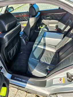 BMW 730d E38 142kW - 7