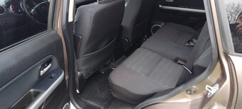 Suzuki Grand Vitara 2.4 benzín - 7