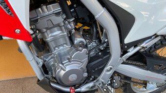 Honda CRF 250 L / po servisu, 1.maj. / doplňky / TOP STAV - 7