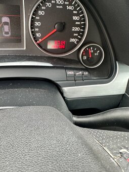 Prodám Audi A4 S-line 2,0l 125kw nové DPF - 7