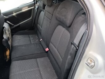 Peugeot 407 č. B1909 - 7