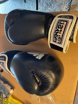 Prodám boxerské rukavice + příslušenství - 7