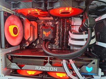 Kompaktní MAtx pc s RX 7800 XT - 7