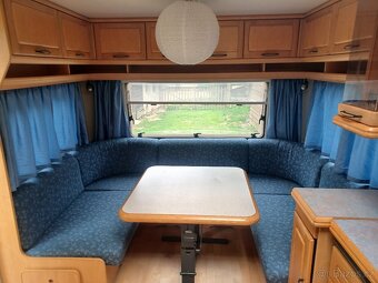 Karavan Hobby 560 Exclusive 24 - 7