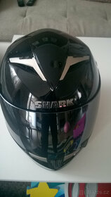 Prodám helmu SHARK, vel. M - 7