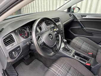 Volkswagen Golf, 1.6 TDi 81 kW DSG SERVISKA NEHAVAROVANÉ - 7