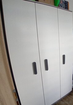 Nábytek z dětského pokoje - 7