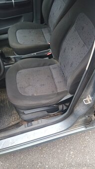 Prodám Škoda Fabia 1.2 NA DÍLY - 7