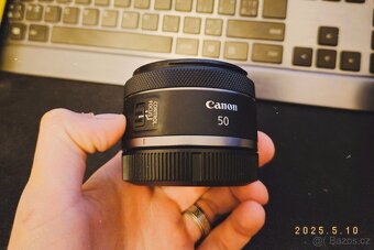 Canon R10 a příslušenství - 7