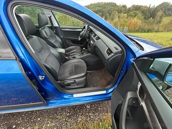 Prodám Škoda Octavia III scout DSG 4x4 NAVI 135 KW - 7