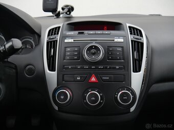 Kia Ceed 1.4 i ,  77 kW benzín, 2011 - 7
