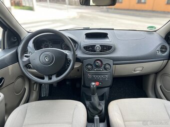 Renault Clio - 7