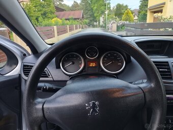 Peugeot 207 1.4 - 7