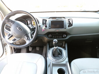 Kia Sportage 1.7CRDI 85kW, Navi, xenony, kůže - 7