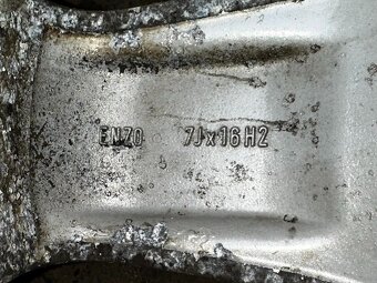 ALU kola Enzo 16" 7J ET35 zimní pneu 205/55/R16 - 7