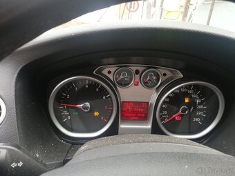 Ford Focus - 7