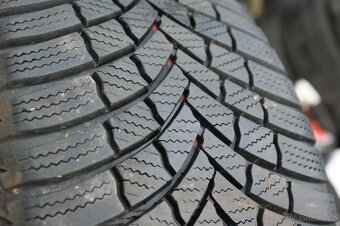 4ks alu cerna Dezent na vozy Peugeot Citroen Ford Volvo R16 - 7