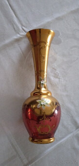 značená zlacená váza, vysoký smalt, Nový Bor 70. léta - 7