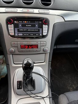 Prodám Ford S-Max rok 2009 - 7