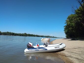 Motorový člun - 7