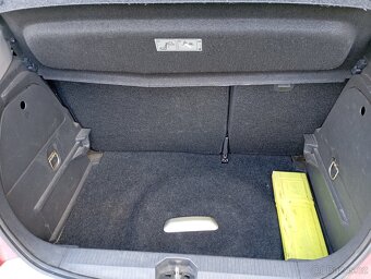 Opel Corsa 1,2 benzín - 7
